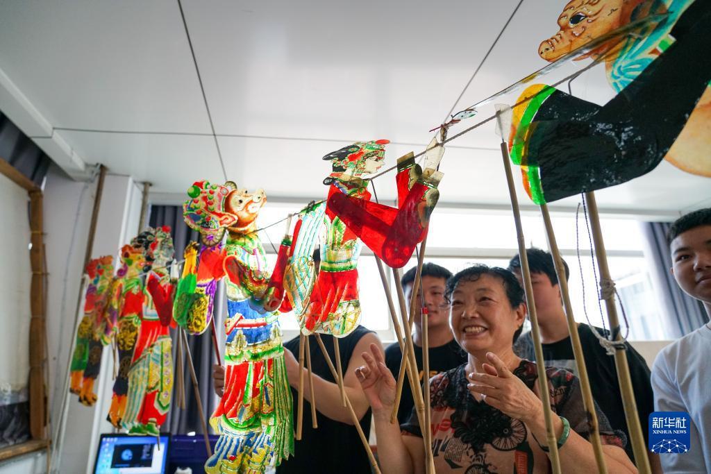 新世界百老汇